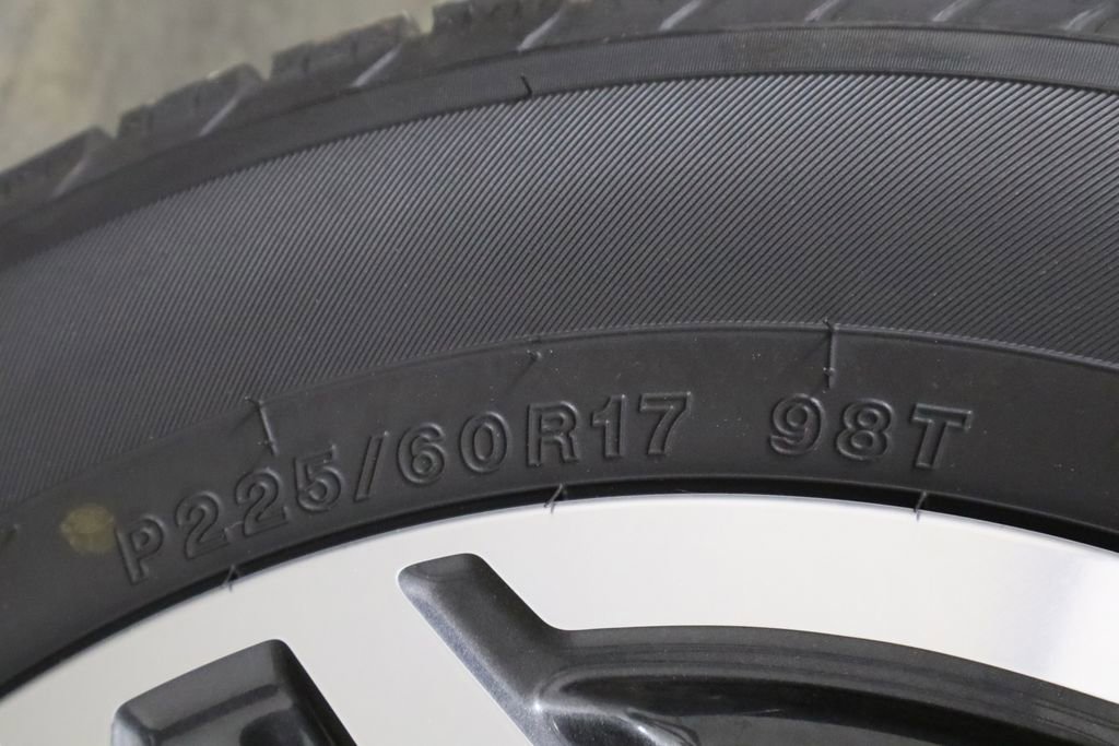 Used 2023 Subaru Forester Premium image 43