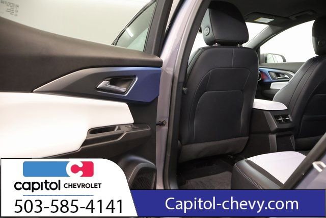 Used 2026 Chevrolet Equinox EV LT image 28