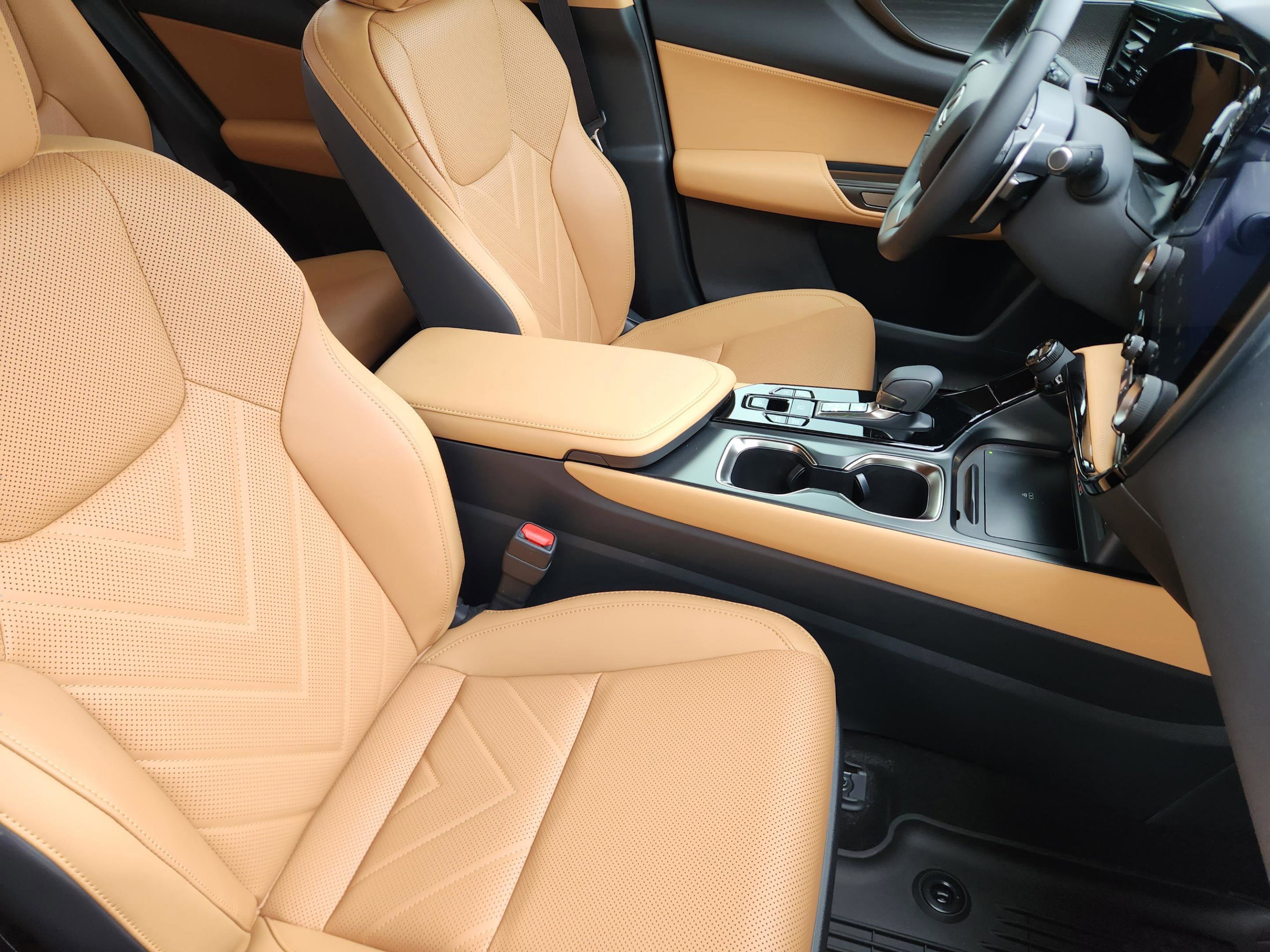 New 2026 Lexus NX 450h+ AWD w/ Accessory Package (2T) image 6