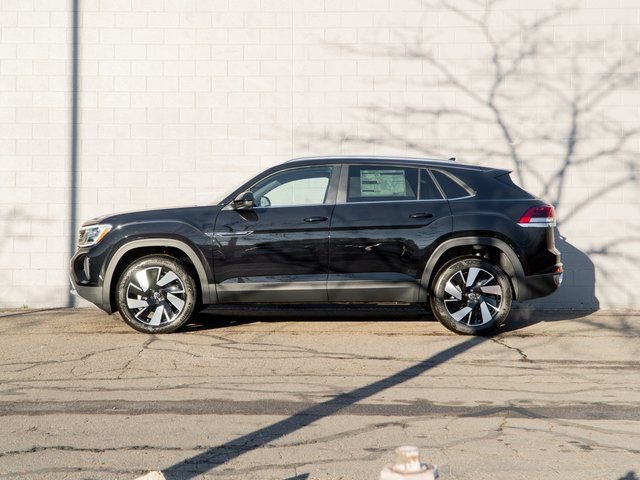 New 2026 Volkswagen Atlas Cross Sport SE image 3