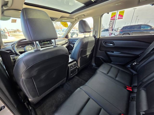 Used 2023 Nissan Rogue SL w/ SL Premium Package AWD/4WD image 13