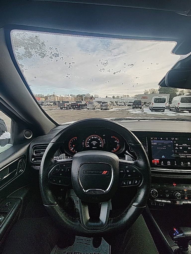 Used 2024 Dodge Durango GT image 2