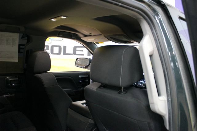 Used 2018 GMC Sierra 1500 SLE w/ SLE Value Package AWD/4WD image 10