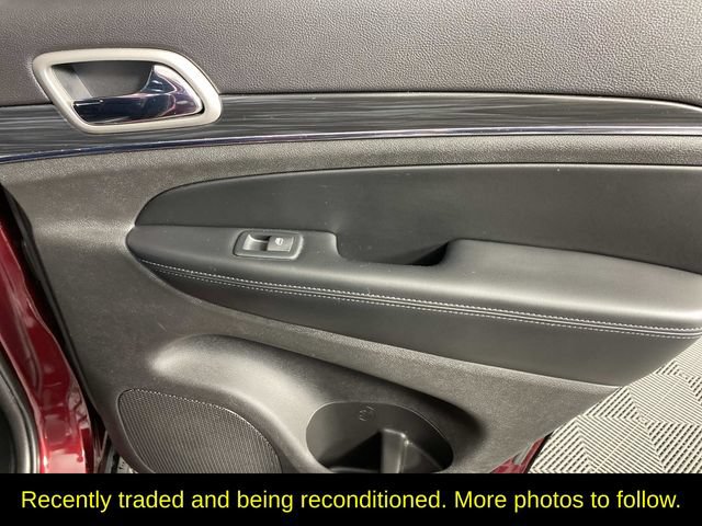 Used 2020 Jeep Grand Cherokee Limited AWD/4WD image 25