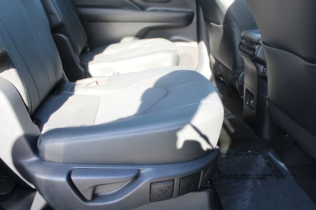 Certified 2025 Toyota Grand Highlander AWD image 34