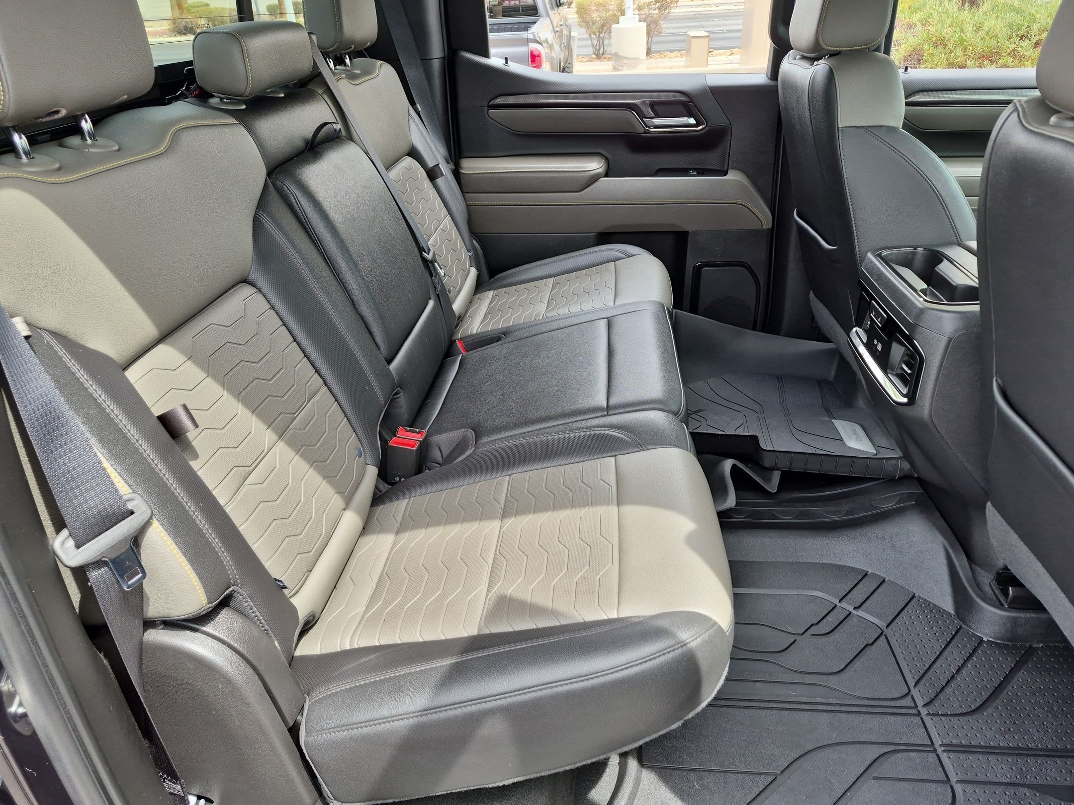 Certified 2022 Chevrolet Silverado 1500 ZR2 w/ Technology Package AWD/4WD image 29
