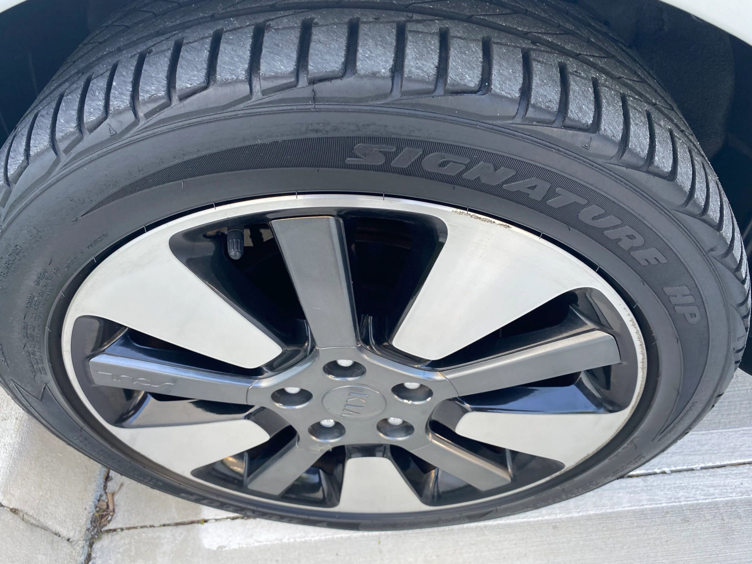 Used 2015 Kia Soul ! FWD image 20