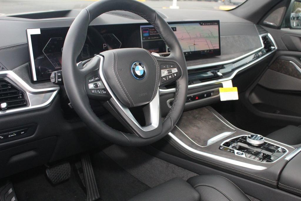 New 2026 BMW X5 xDrive50e image 12