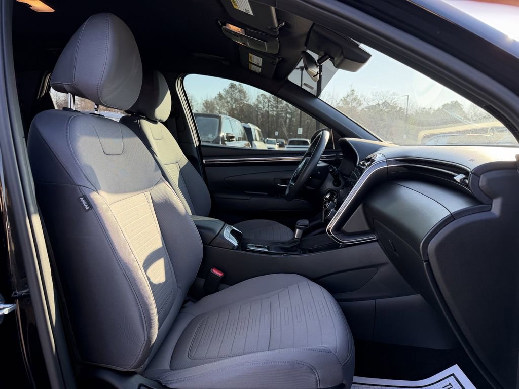 Used 2023 Hyundai Santa Cruz SE image 19