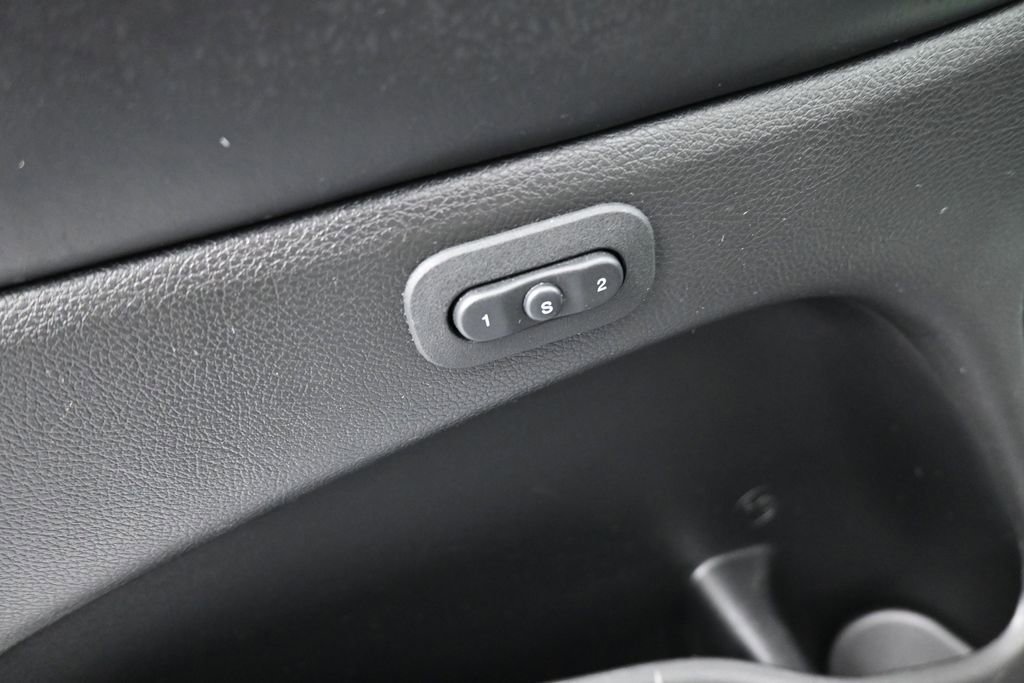 Used 2015 Jeep Grand Cherokee Overland AWD/4WD image 29
