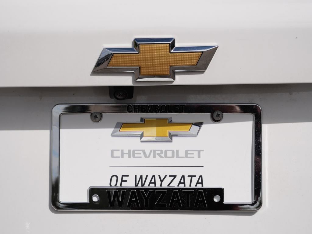 Used 2025 Chevrolet Equinox LT w/ Safety and Technology Package FWD image 8