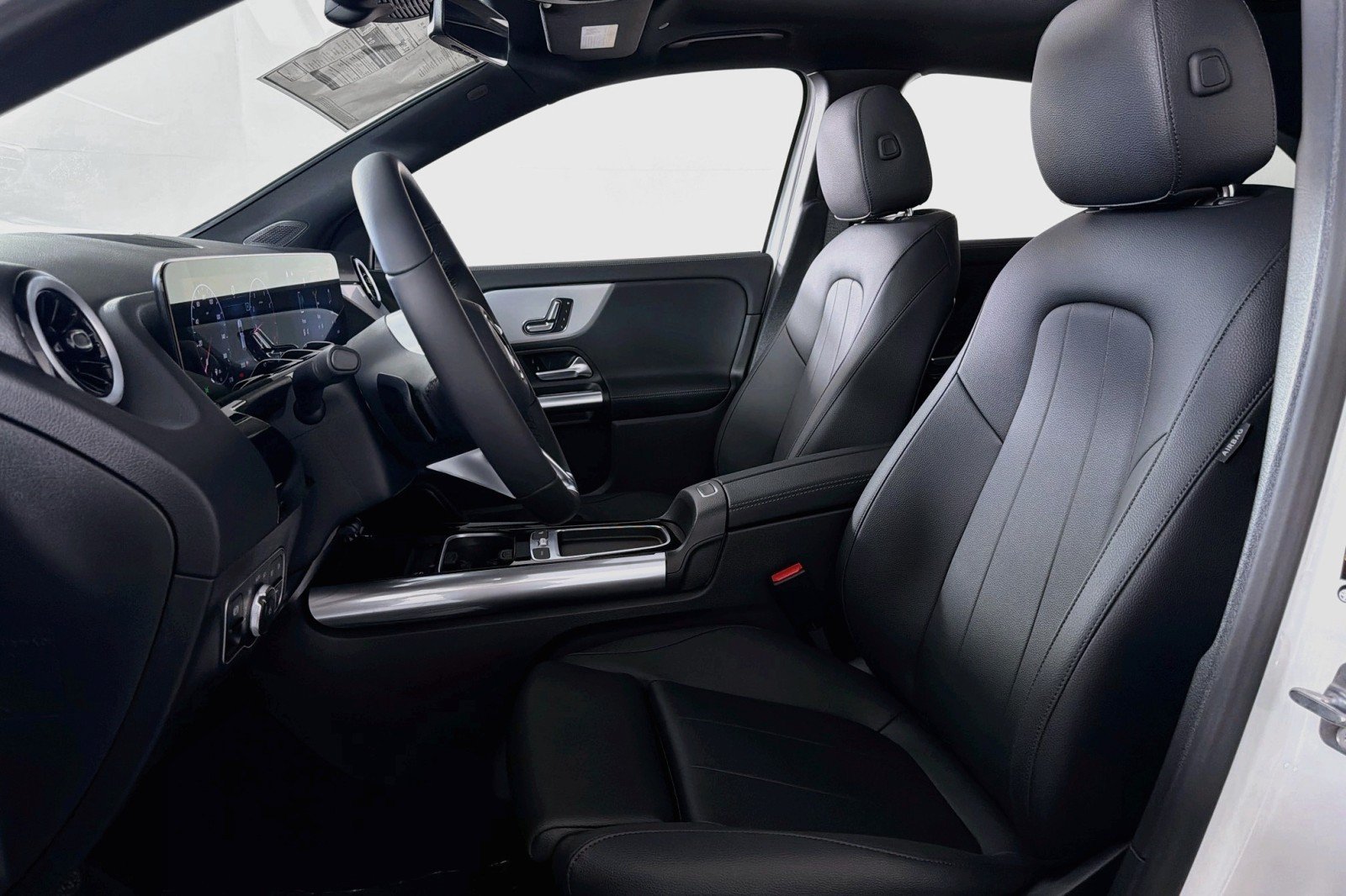 New 2026 Mercedes-Benz GLA 250 image 16