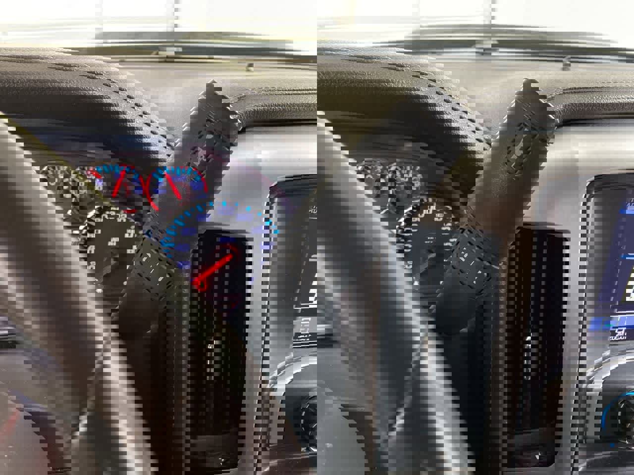 Used 2018 GMC Sierra 2500 SLT image 27