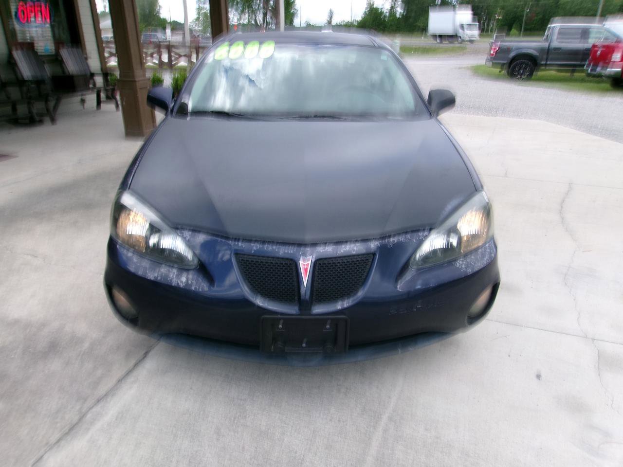 Used 2008 Pontiac Grand Prix image 3