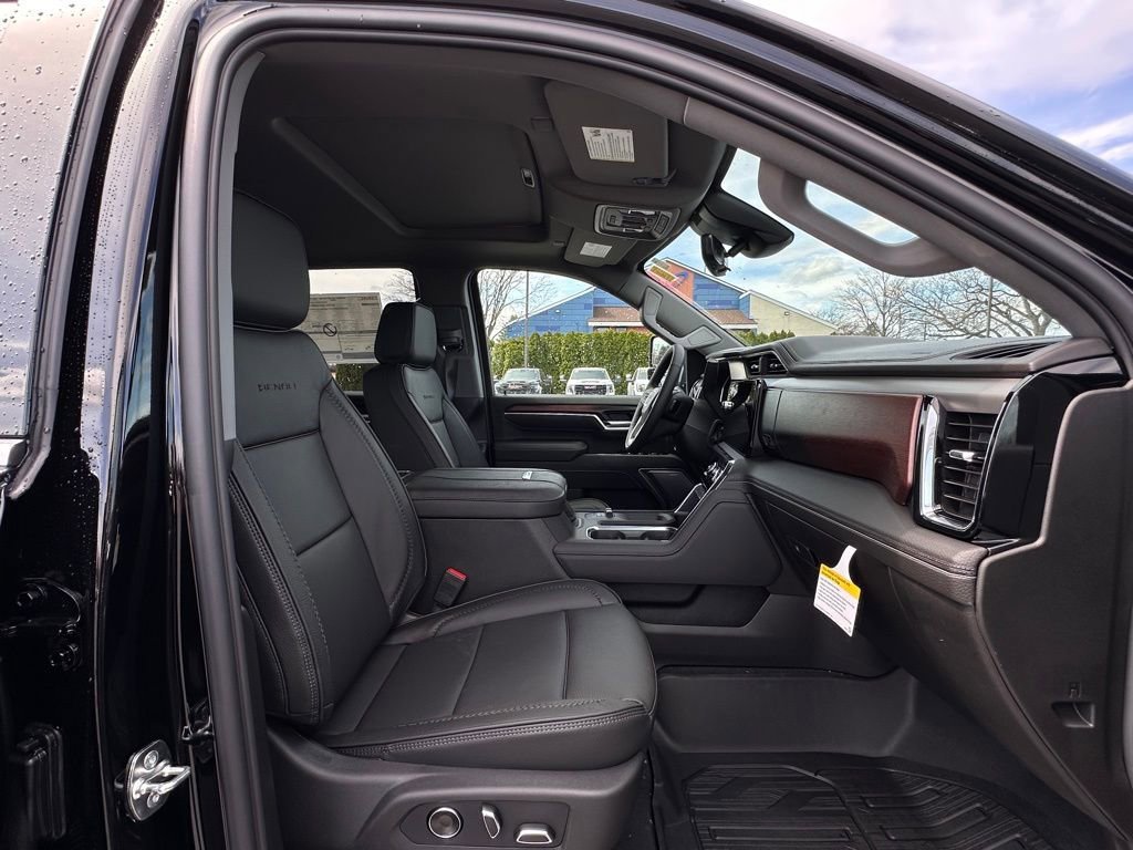New 2026 GMC Sierra 3500 Denali w/ Denali Reserve Package AWD/4WD image 12