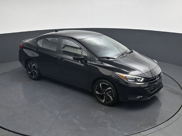 Used 2024 Nissan Versa SR FWD image 24