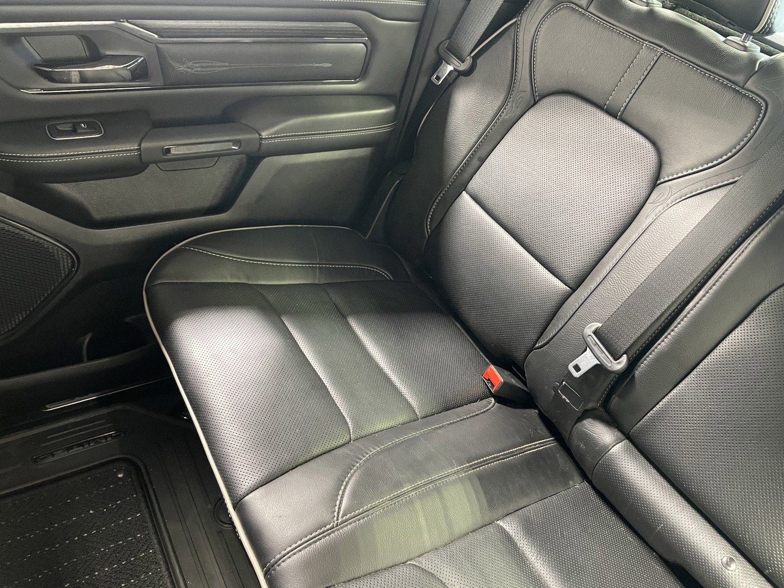 Used 2024 RAM 1500 Limited image 14