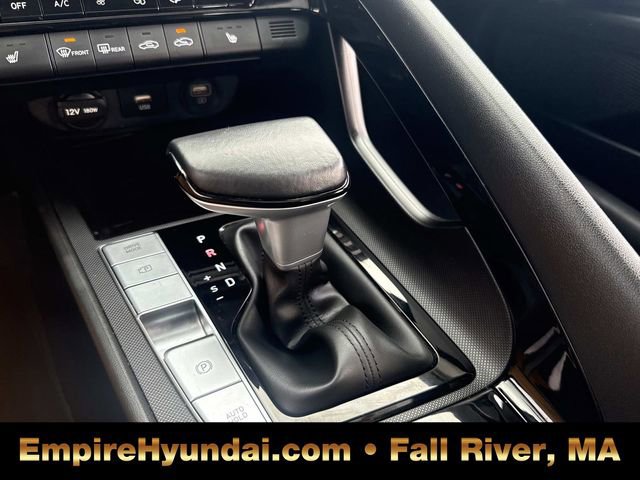 Used 2023 Hyundai Elantra Limited w/ Cargo Package image 25