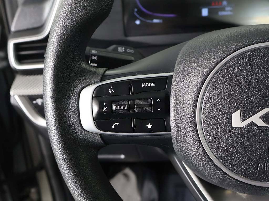 Used 2023 Kia Sportage LX image 37