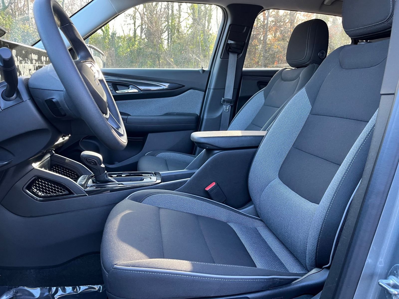 Used 2025 Chevrolet TrailBlazer LT image 24