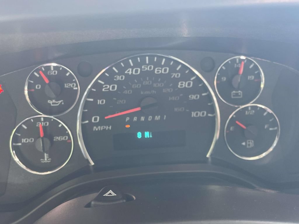 New 2026 Chevrolet Express 2500 w/ Driver Convenience Package RWD image 23