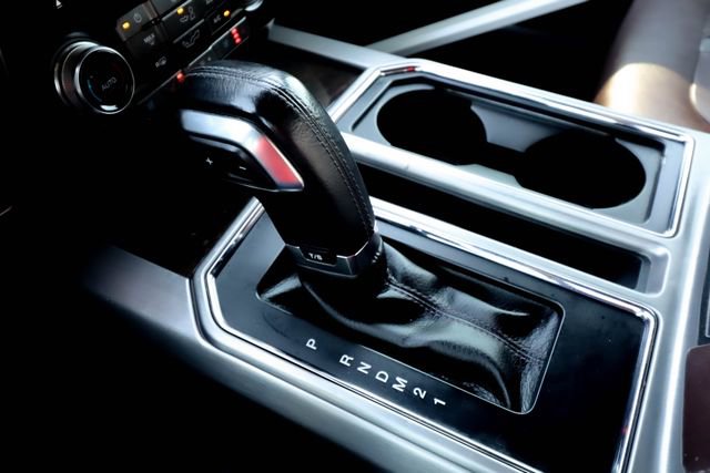 Used 2015 Ford F150 Platinum w/ Max Trailer Tow Package image 64