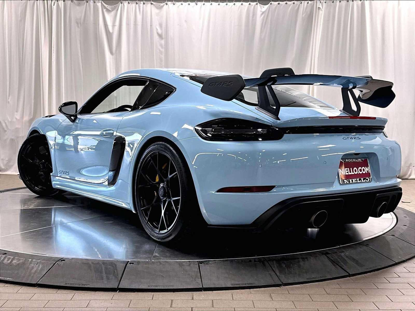 Used 2024 Porsche 718 Cayman GT4 RS RWD image 3