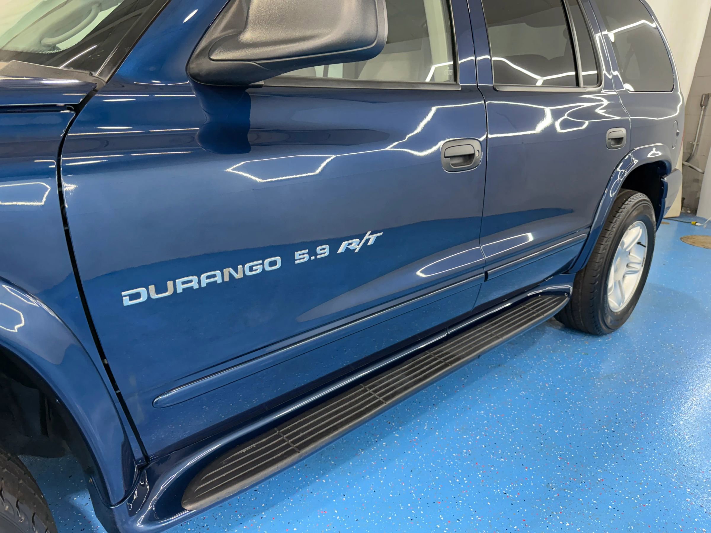 Used 2001 Dodge Durango R/T image 28