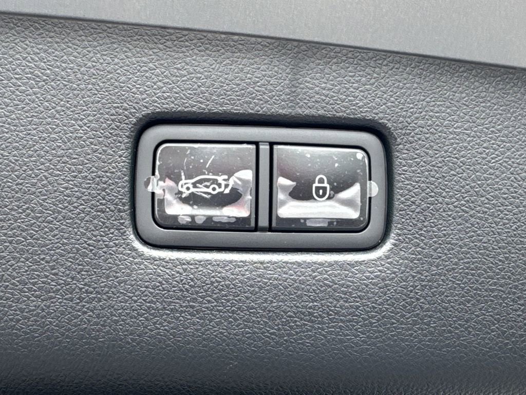 Used 2026 Genesis GV70 2.5T Select AWD/4WD image 19