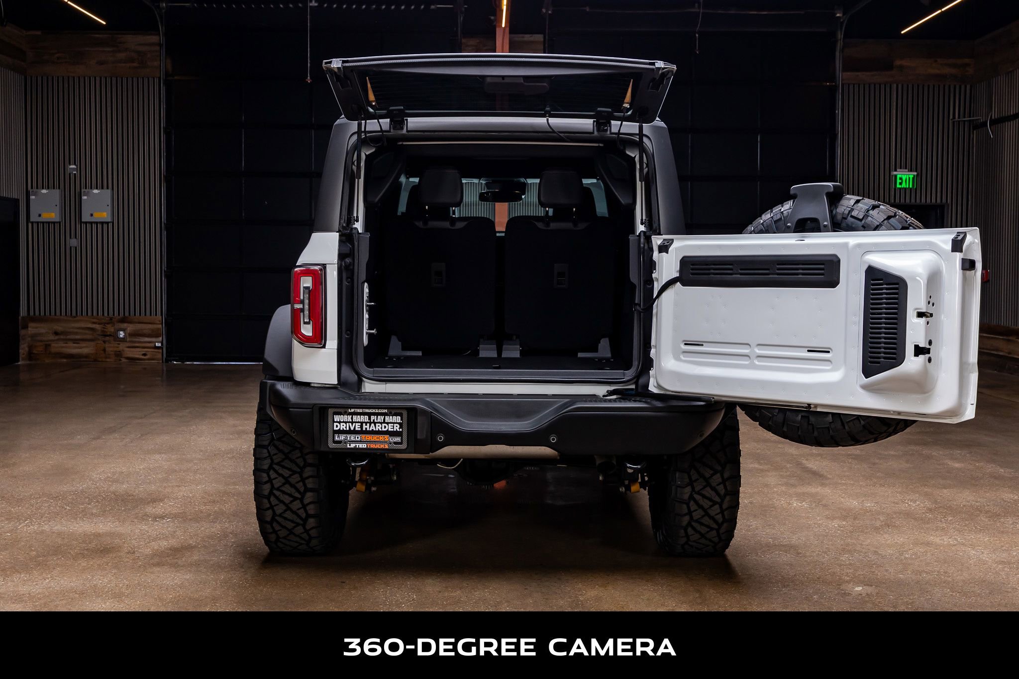 Used 2023 Ford Bronco Badlands AWD/4WD image 9