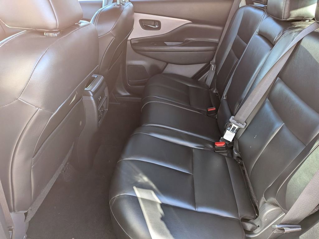 Used 2023 Nissan Murano SV AWD/4WD image 32