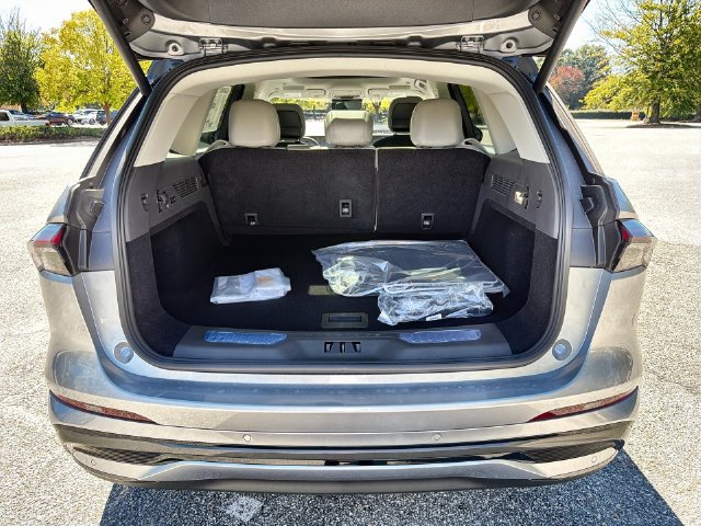 New 2026 Lincoln Nautilus Reserve AWD/4WD image 24