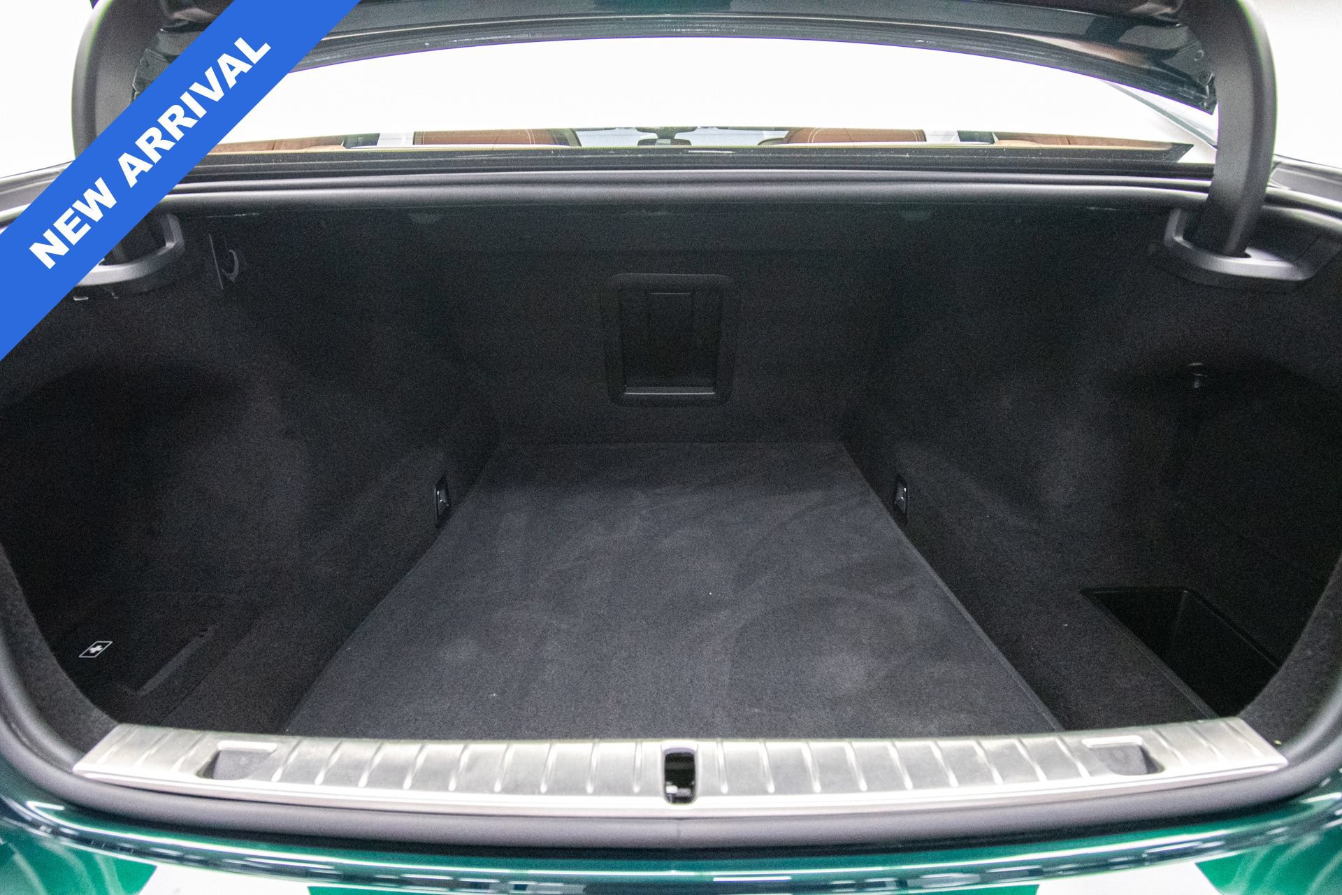 Used 2022 BMW ALPINA B7 xDrive w/ Luxury Rear Seating Package AWD/4WD image 41