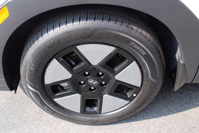 Used 2026 Hyundai Santa Fe SE AWD/4WD image 14