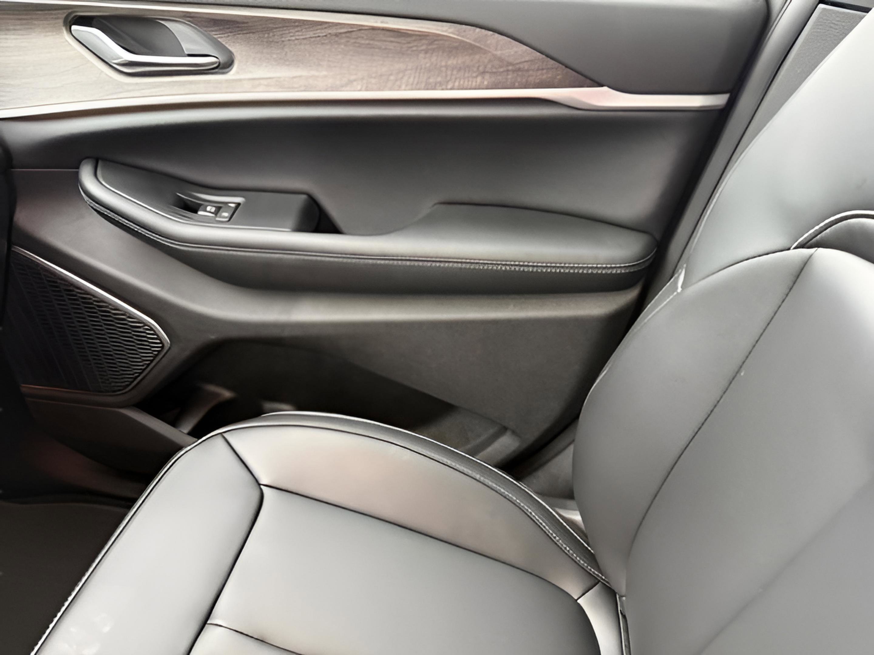 New 2026 Jeep Grand Cherokee Limited image 25