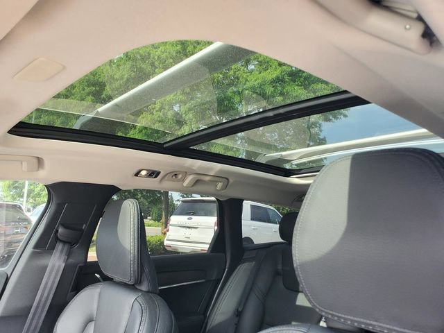 Used 2019 Volvo V90 T5 Cross Country w/ Protection Package Premier AWD/4WD image 12