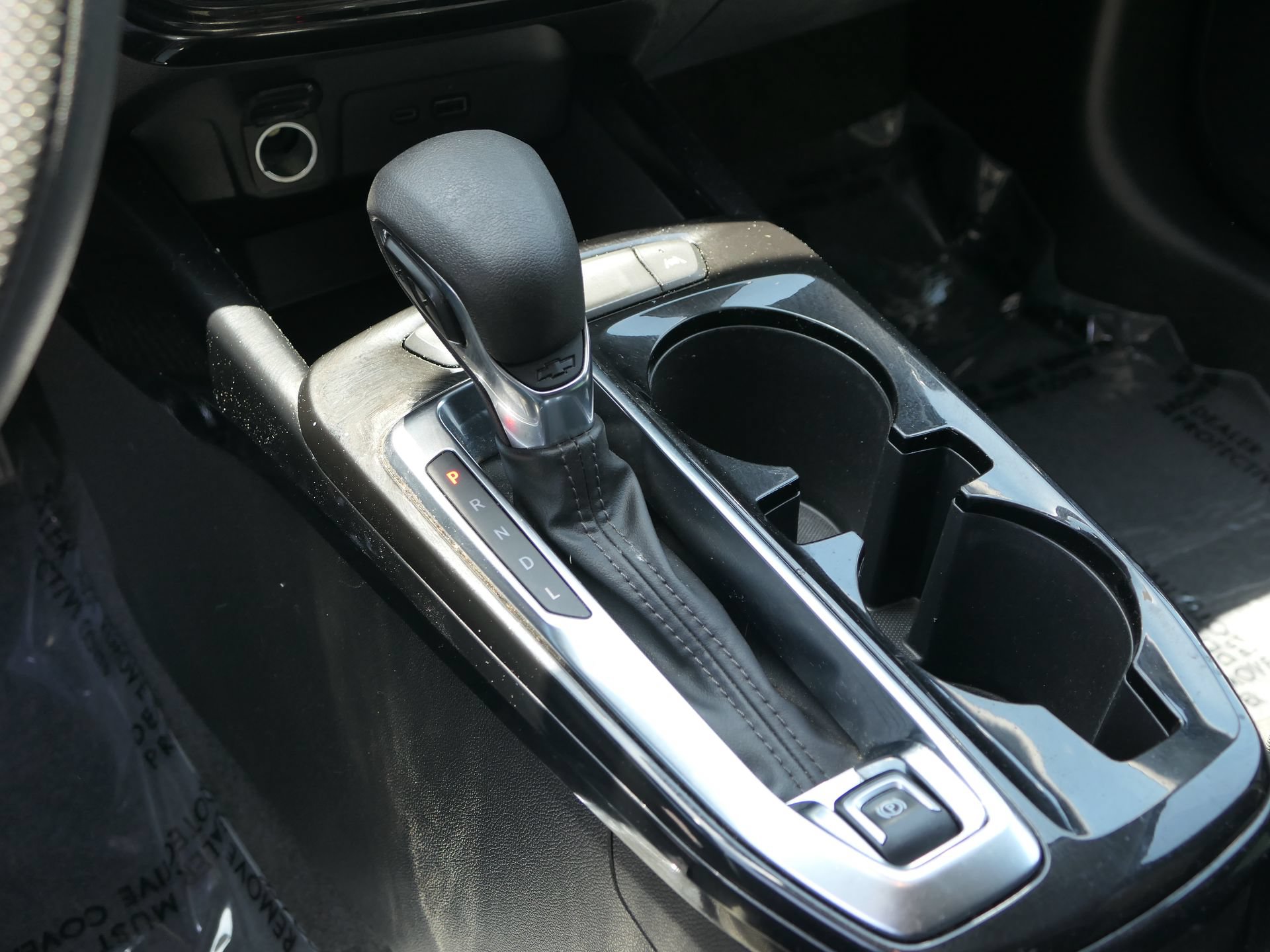 Used 2024 Chevrolet Trax LT FWD image 21