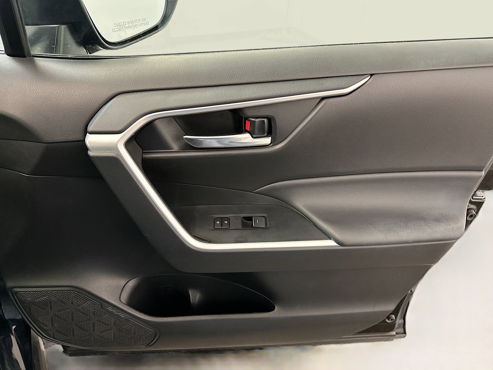 Used 2024 Toyota RAV4 XLE image 35