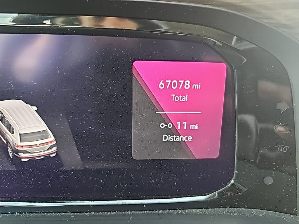 Used 2024 Volkswagen Atlas SEL Premium R-Line image 16