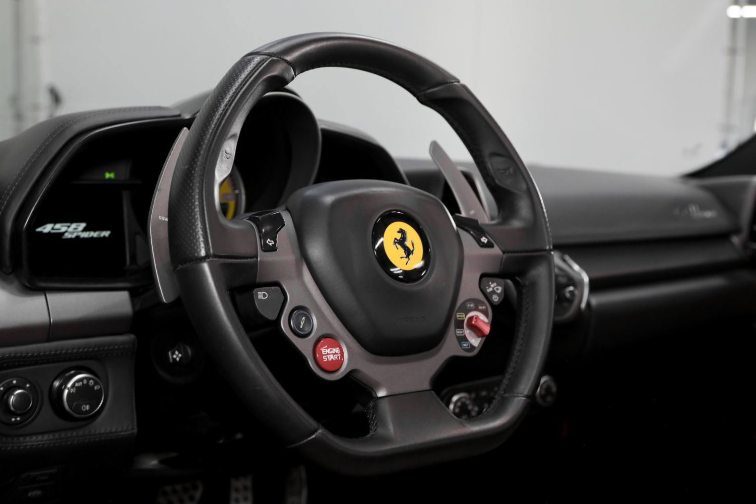 Used 2015 Ferrari 458 Spider RWD image 44