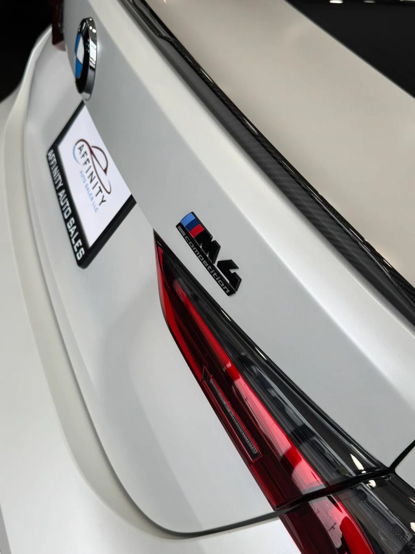 Used 2021 BMW M4 Competition w/ M Carbon Exterior Package RWD image 45
