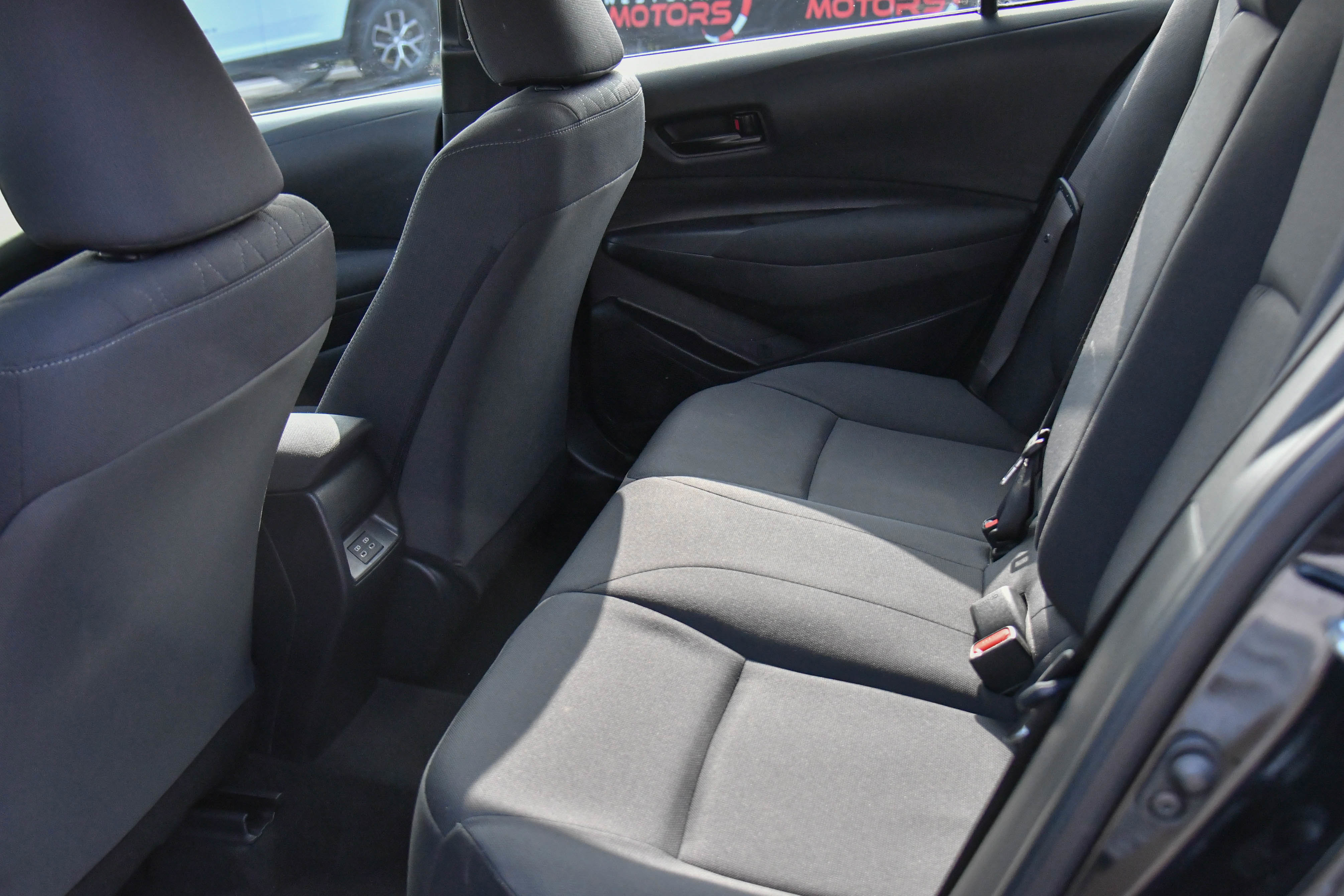 Used 2024 Toyota Corolla LE image 34