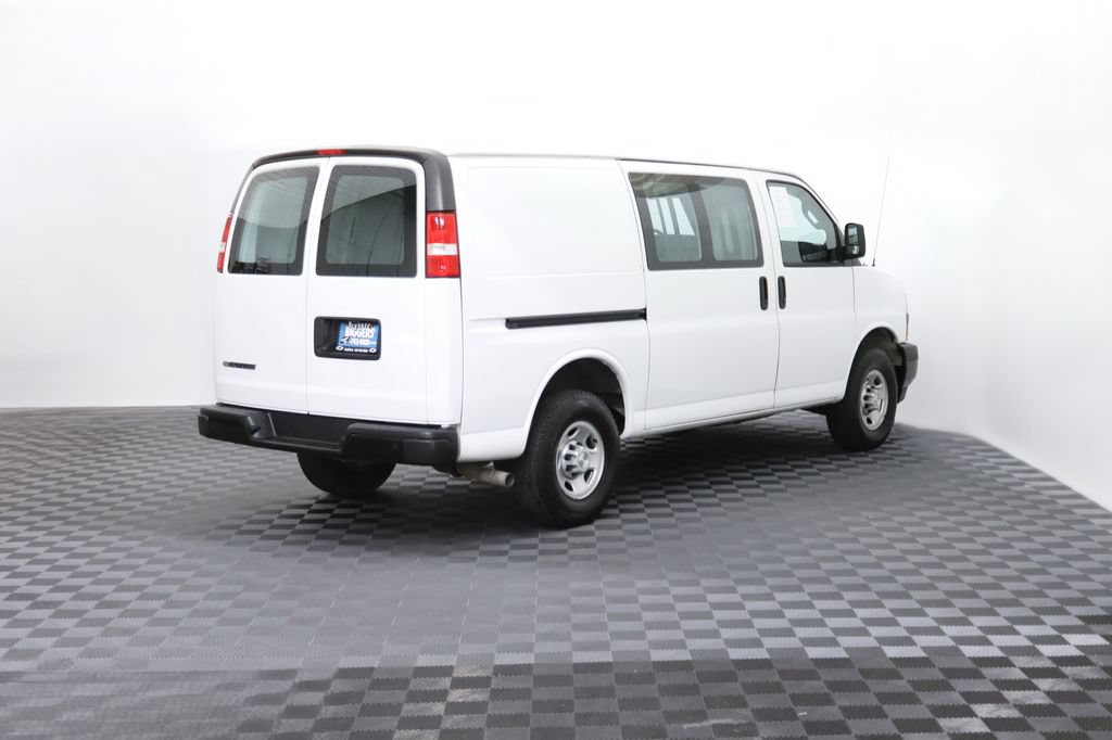 Used 2022 Chevrolet Express 2500 w/ Safety Package RWD image 7