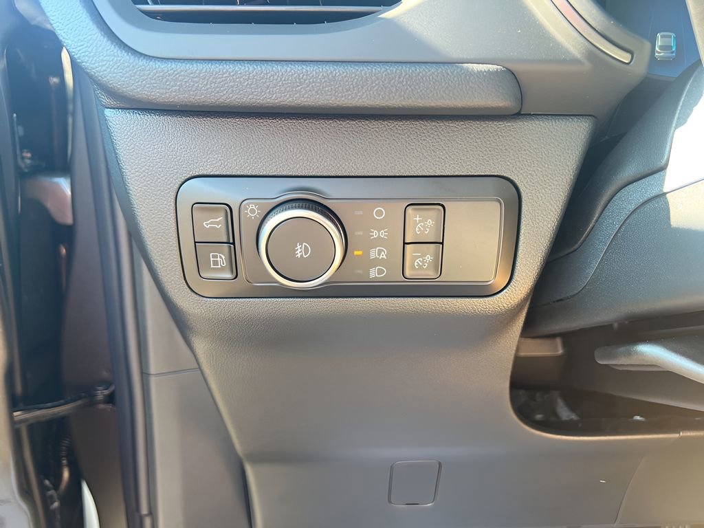 New 2025 Ford Escape SE w/ Class II Trailer Tow Package image 22