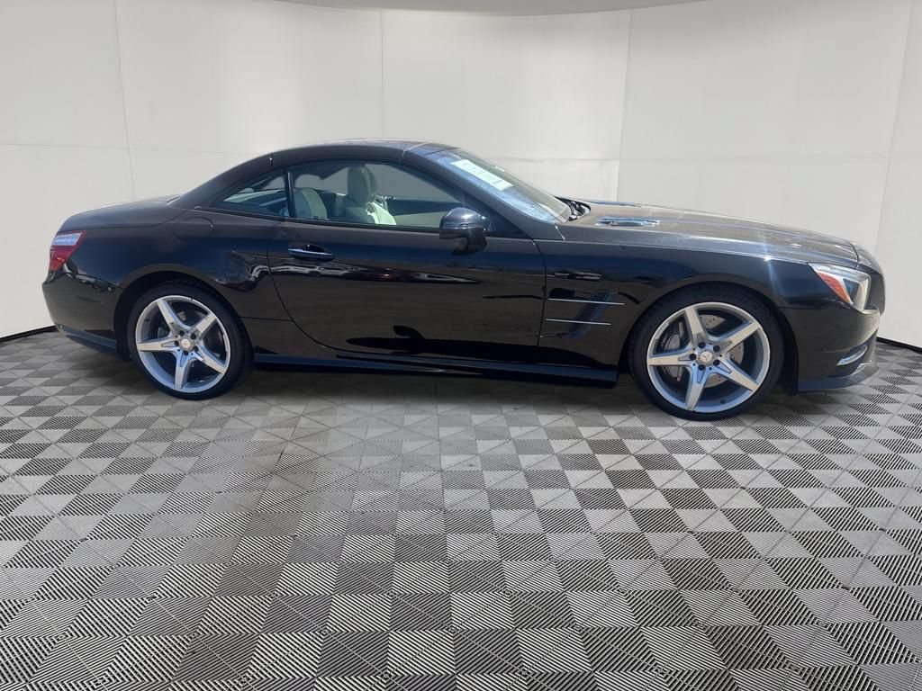 Used 2014 Mercedes-Benz SL 550 image 9