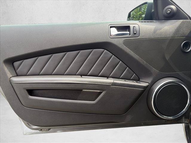 Used 2014 Ford Mustang Premium RWD image 13