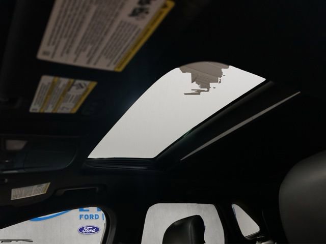 Used 2019 Lincoln MKC Select w/ Vista Value Package AWD/4WD image 3