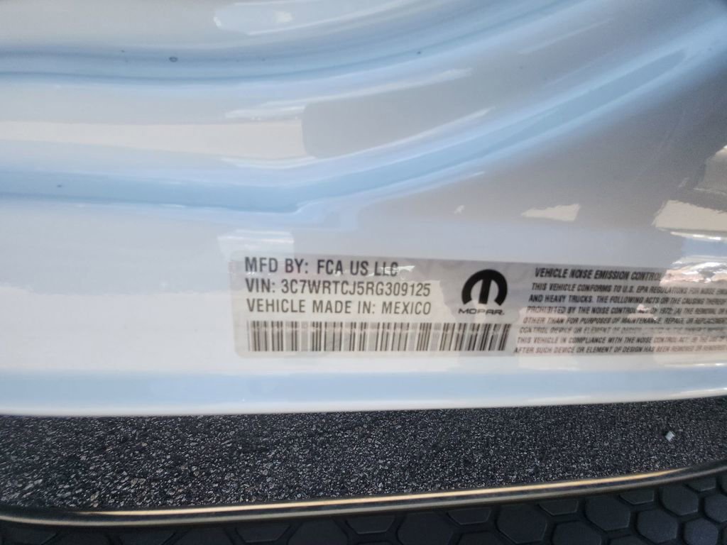 Used 2024 RAM 3500 Tradesman w/ Chrome Appearance Group image 37