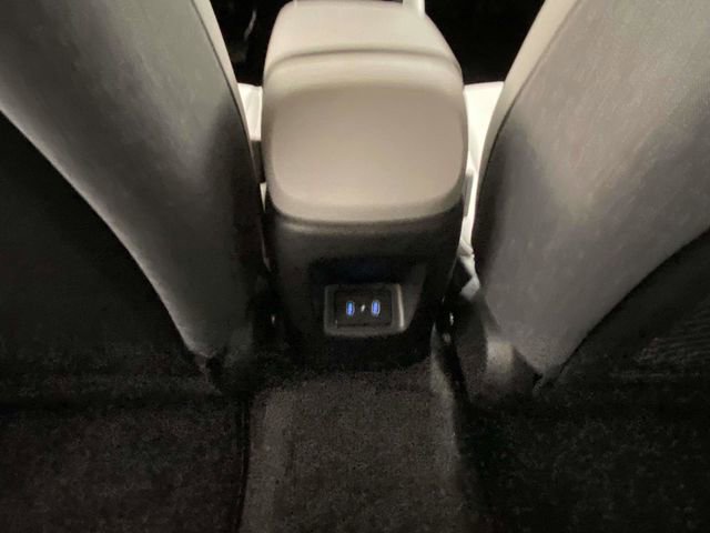 Certified 2025 Hyundai Elantra Limited image 12