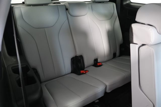 Used 2024 Hyundai Palisade SEL image 24
